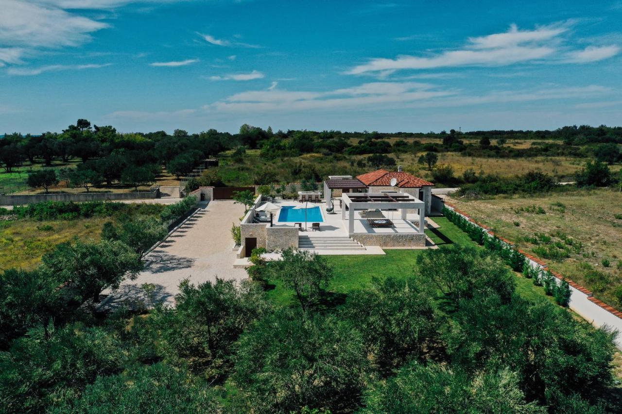 Villa Olivetum Zara Esterno foto